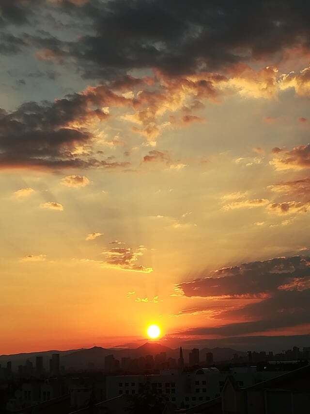 Hata yaptık diye üzülmek yerine, hayatta yeni rota nasıl oluştururuz diye düşünün. Günaydın?