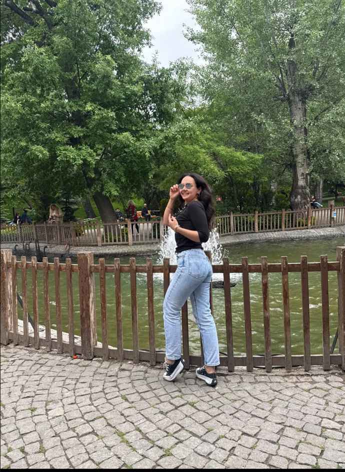 Sizce burada nasılım, fotoğrafta nasıl çıkmışım samimi yorumlarınız ne olur?