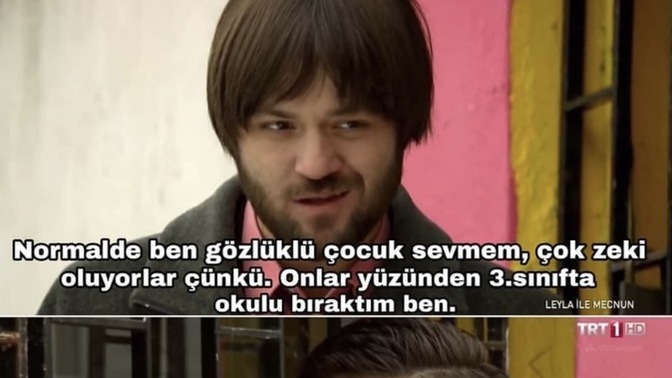 Gözlüklü insanlar neden daha zeki algılanıyor?