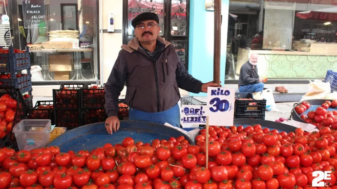 25-28 yaş arası erkek var mı burada?