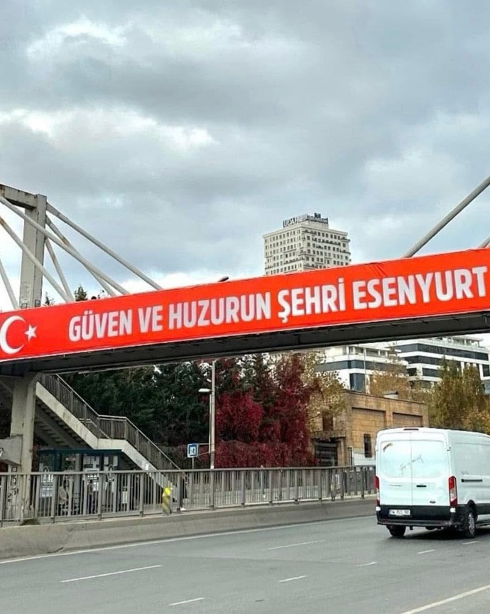 Bayramda ne zaman evleniyon guzum sorusu mu daha rahatsız eder? yoksa ıslak tuvalet terliği mi?