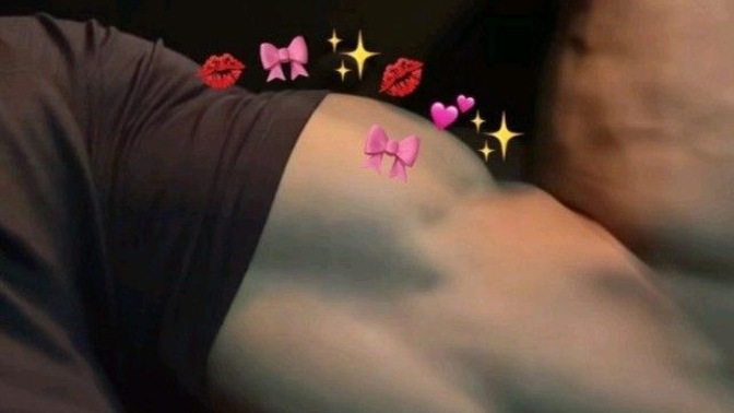 Biceps seven kız var mı?