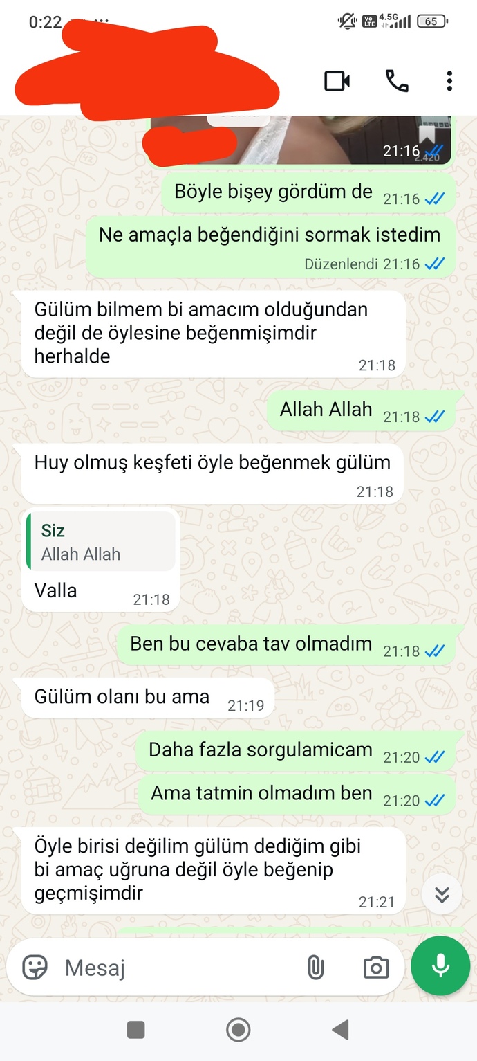 Sizce kızın sevgilisine soru sorma tarzı hesap sorar gibi mi, yoksa sakin mi?
