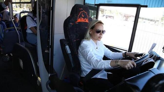 Kadınlar her dalda çok başarılı değil mi sizcede?