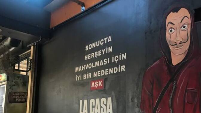 Aşkı " Sabun Köpüğü " yapan şey mantığın devre dışı kalması mıdır, yoksa mantığı aşk'a rağmen koruyabilmek midir?