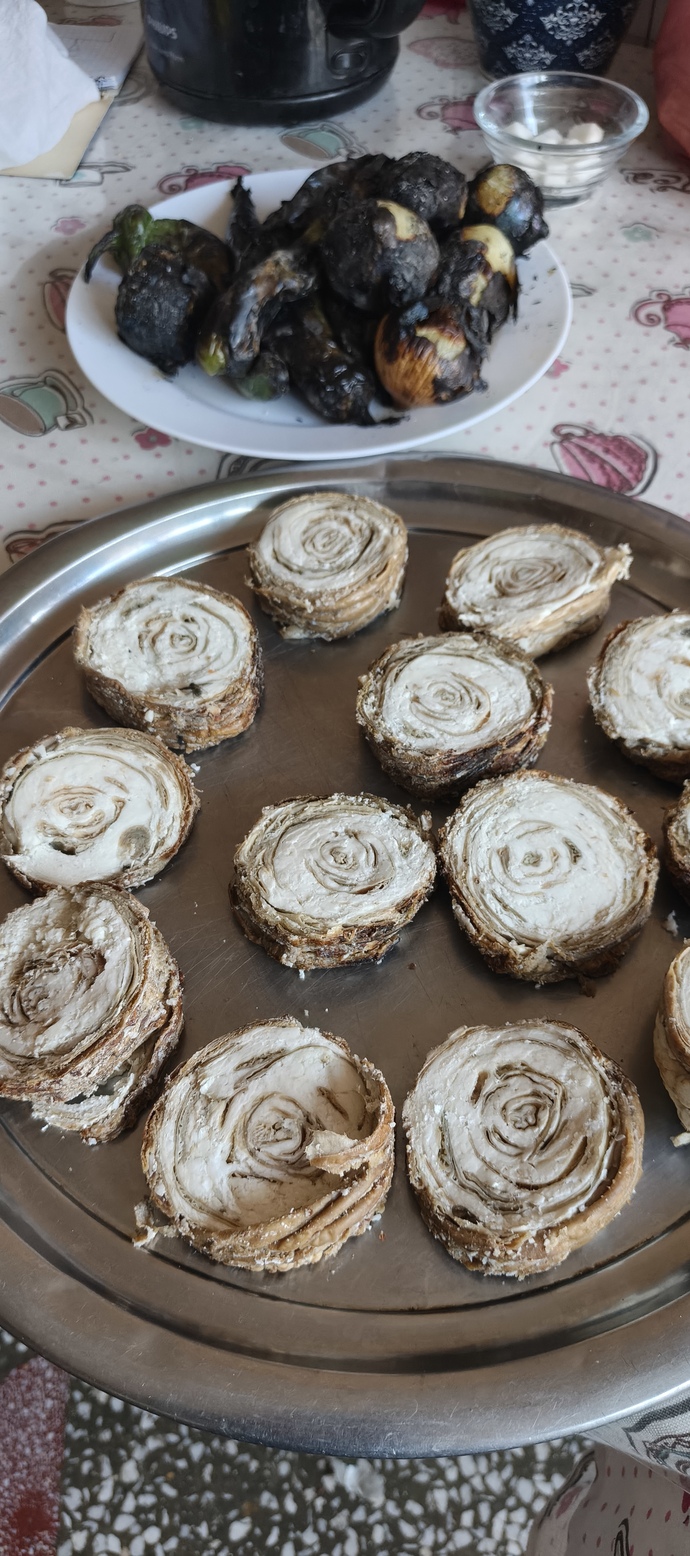 Mangalda ne seversin, pirzola mı kanat mı yoksa Silifke usulü kokoreç mi?