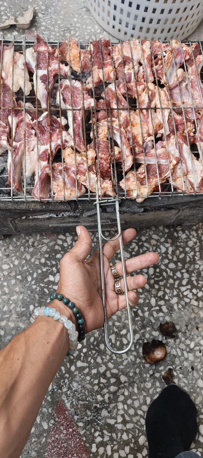 Mangalda ne seversin, pirzola mı kanat mı yoksa Silifke usulü kokoreç mi?