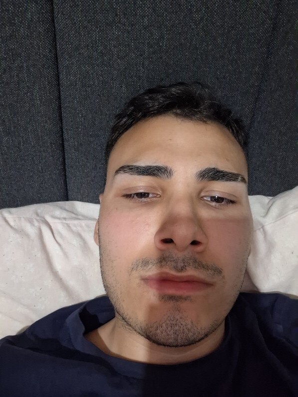 Genel olarak böyleyim değiştirsem bi tık sanırım yüzden kilo veririm onun dışında ne olur sizce?