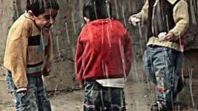 Sokaktaki çocukların sesinden rahatsız mı olursunuz, yoksa geçmiş günler aklınıza gelip onları mı izlersiniz?