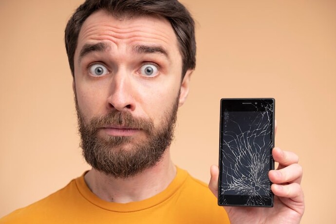 Telefon ekranın kırılsa hemen tamir ettirir misin?