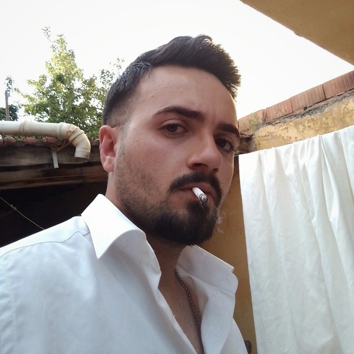 Gömlek olmuş mu aslında çok sevmem giymeyi?