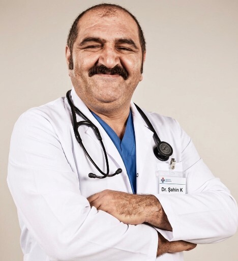 Burada doktorlar var mı?
