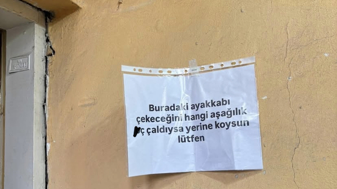 Kurbanlık olsanız küçük baş mı büyük baş mı olmak isterdiniz?