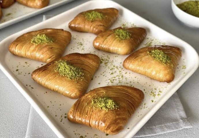 görselini en iyi ifade eden kısa notunu buraya ekleyebilirsin...