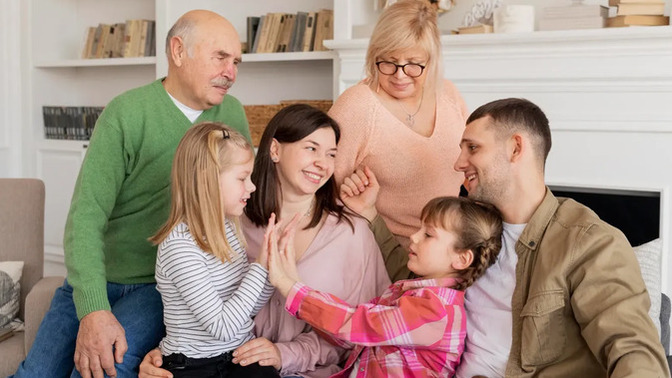 Bayramda kalabalık aile sofraları mı, sakin bir tatil mi tercih edersin?