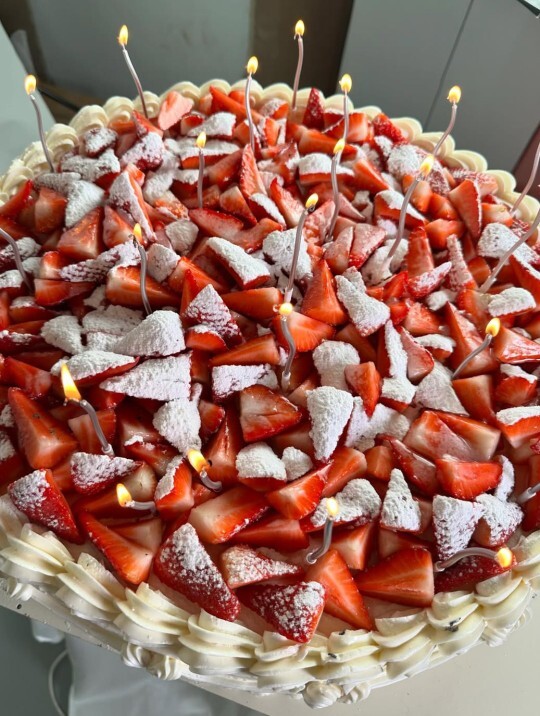 Bayramda baklava açmayı bilmiyorum kremalı pasta yapsam olur mu?