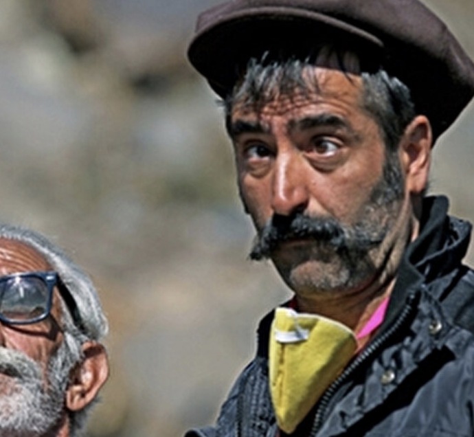 Bakışlarınla karşı cinsi etkileyebilir misin?
