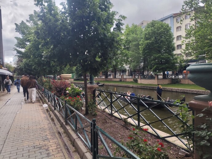 Neler yapıyorsunuz Keyifler yerinde mi?