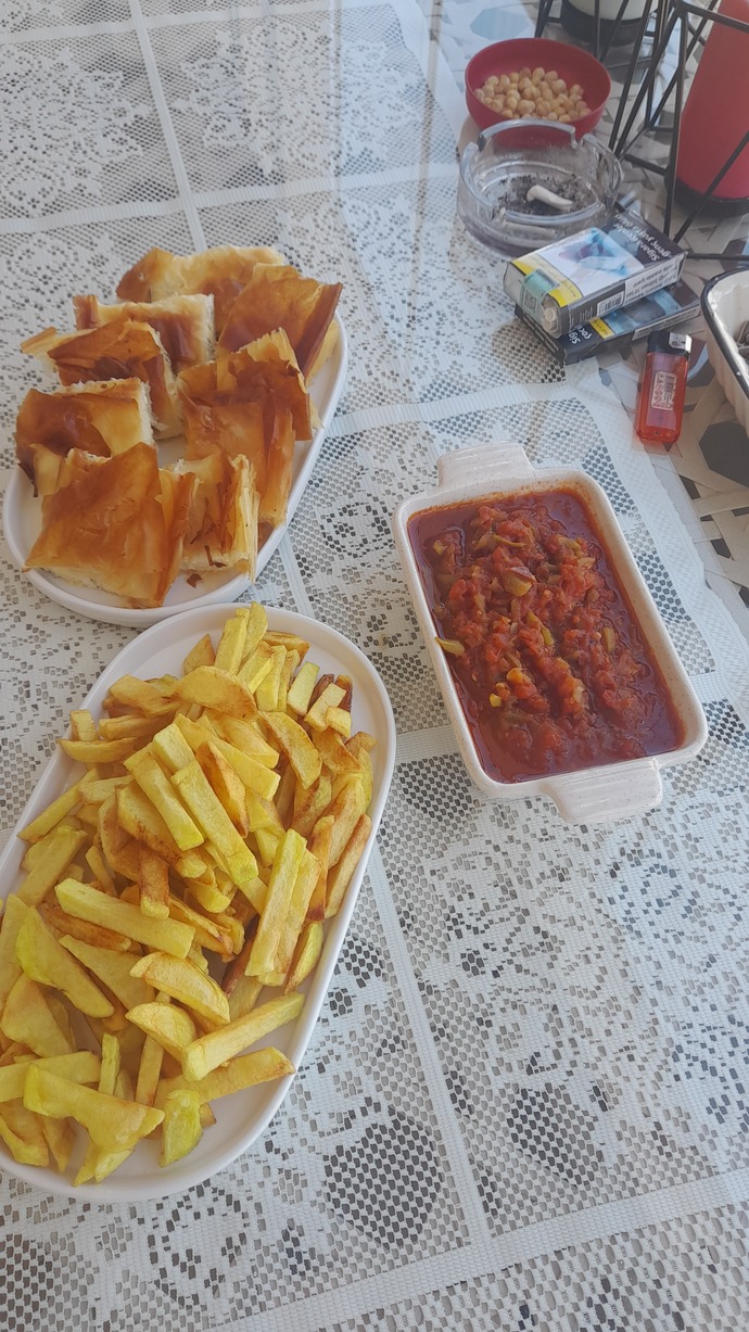 Evde bir sürü yemek varken sizinde ansızın canınız patetes kizartması çeker mi?