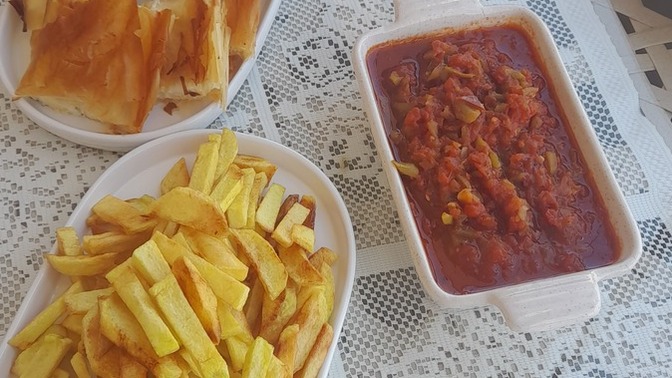 Evde bir sürü yemek varken sizinde ansızın canınız patetes kizartması çeker mi?