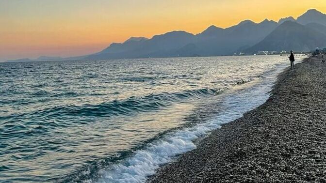 Siteden birisiyle tatile çıkacak olsan, kimi seçerdin?