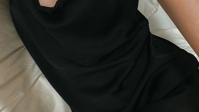 Evli kadınlar her gece saten gecelik giyer mi?