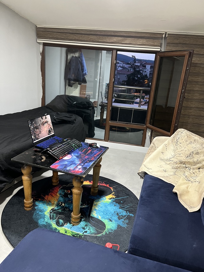İstanbul’da yaşadığım bu odaya 10 üzerinden kaç puan verirsiniz, eksikleri neler?