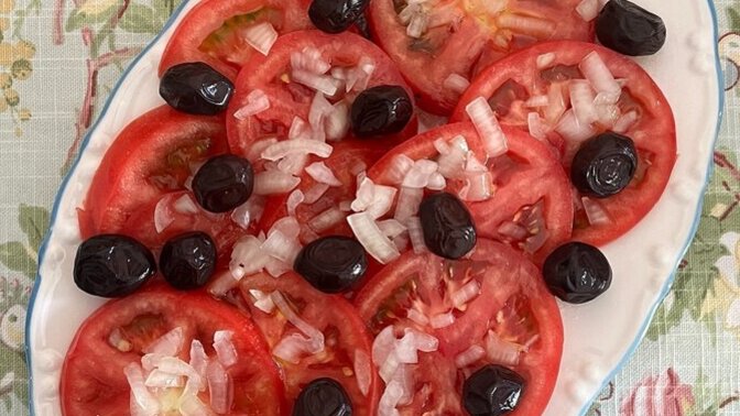 Yaptığım yemekle aşçı olur mu benden, zeytin dizmek bu işin neresinde kalıyor?