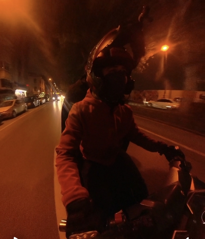 Motorsiklette hiç artçı (arkadaki binici) oldunuz mu, nasıl bir his?