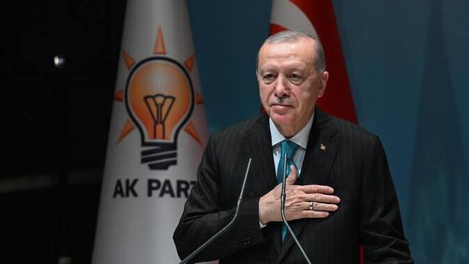 AKP 2033 yılına kadar başta kalmaya devam edecek gibi geliyor. Sizcede öyle değil mi?