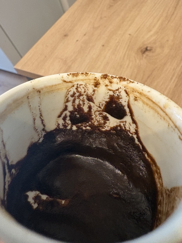 Fal yorumlayabilen var mı?