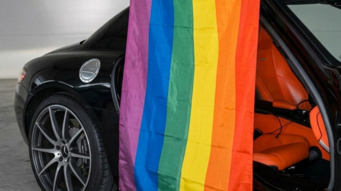 Onur ayı sizin için ne ifade ediyor, Pride size ne hissettiriyor?