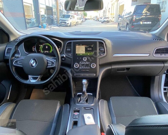 Renault Megane 4 Nasıl araba sizce alınır mı?