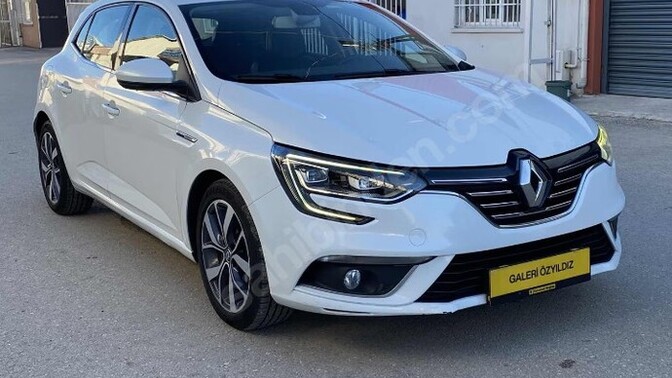 Renault Megane 4 Nasıl araba sizce alınır mı?