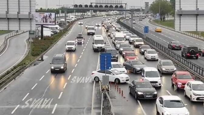 Trafikte en çok hangi kural ihlali sizi delirtiyor, en sinir bozucu hareket ne?