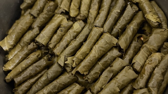 Gece gece üşenmedim sarma sardım yer misiniz?