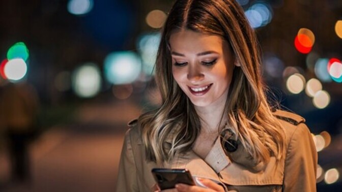 Birini aramak için telefonunuzu isteseler verir misiniz?