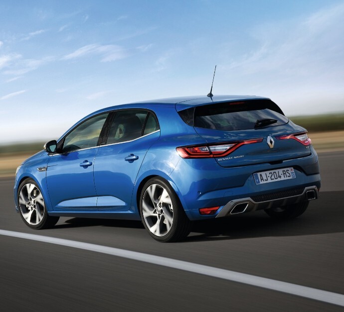 Astra K mı Megane 4 mi?
