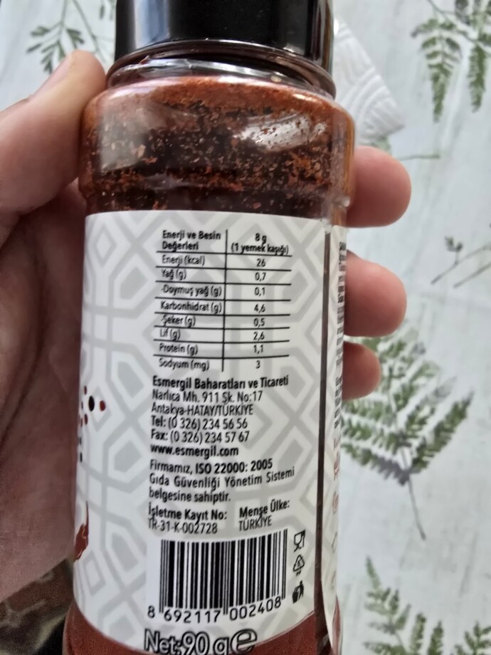 Acı biber ile aranız nasıl yemekler de acı tüketir misiniz sever misiniz?