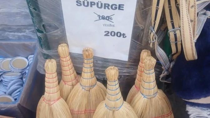 Ayak serçe parmağını sehpaya vurmak mı daha çok acı verir yoksa, uyuştuktan sonra karıncalanan bacak mı?
