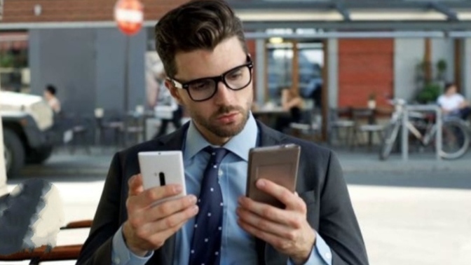 Çift telefon kullanan erkeğe güven olur mu?