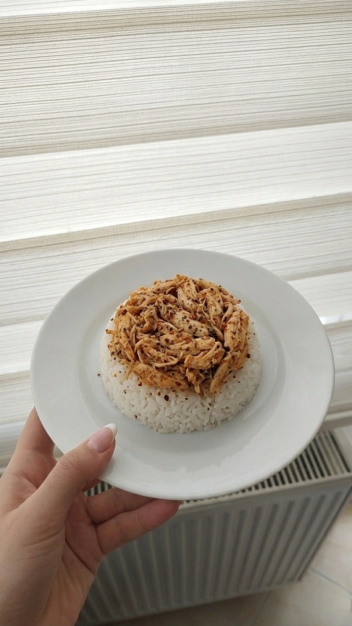 Tavuk pilav ayran turşu üçlüsünü sevenler burada mı, sizce bu kombin mükemmel değil mi?