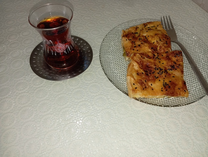Çay içmeye geçtiniz mi?