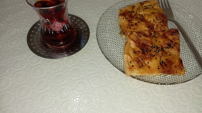 Çay içmeye geçtiniz mi?