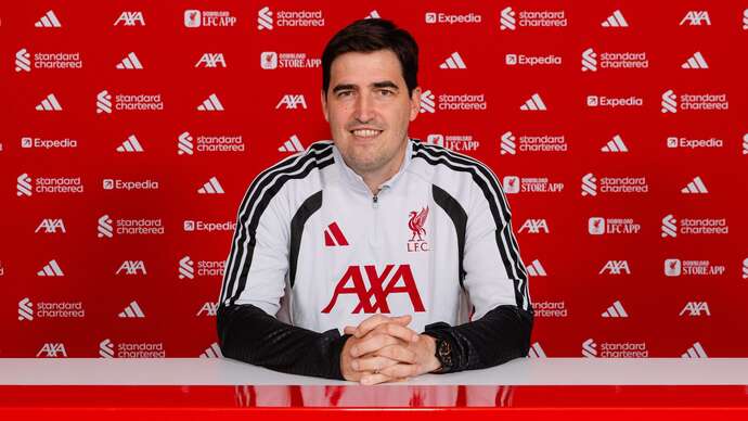 Liverpoolun yeni teknik direktörü Andoni Iraola! Sizce İspanyol teknik adam Premier Leaguede başarılı olabilir mi?