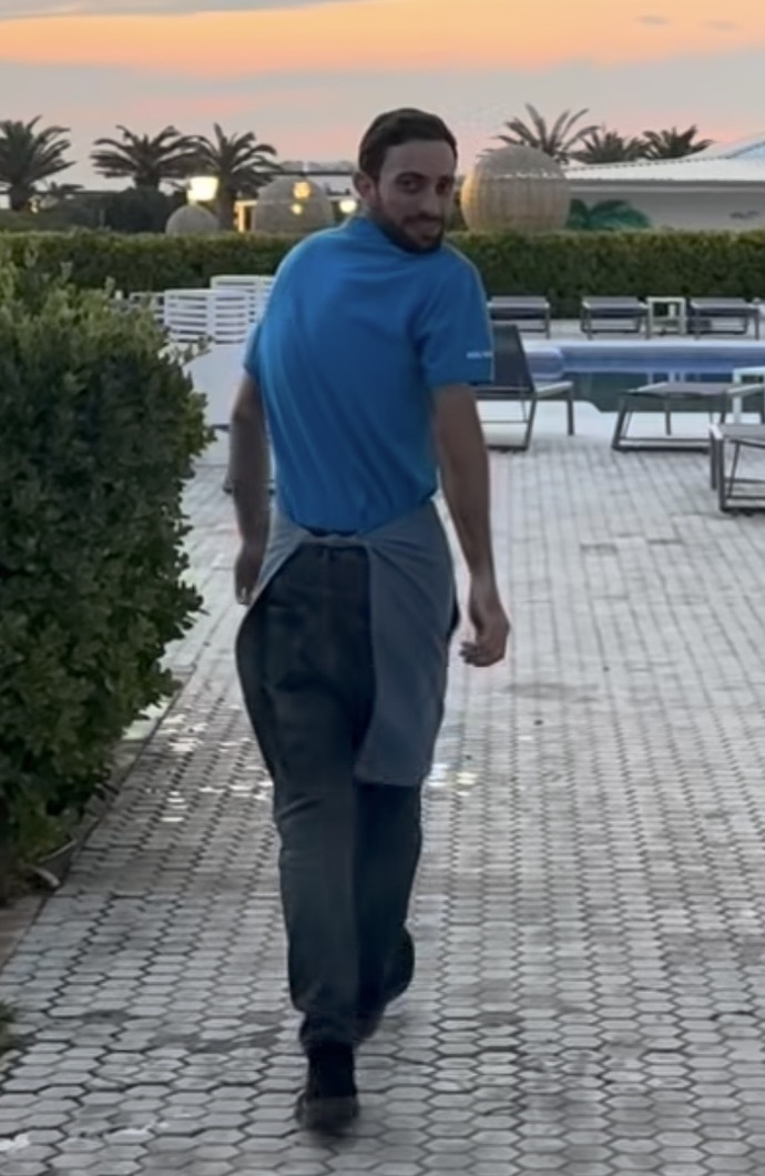 Bu adam nasil yakışıklı mı?