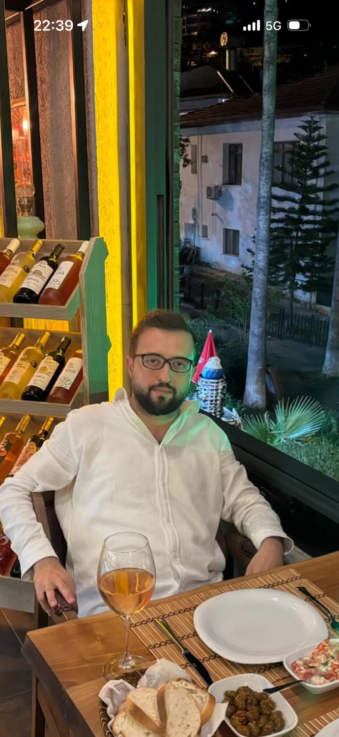 29 yaşındayım, hiç güzel sevgilim olmadı, tipim mi kötü yoksa sosyal çevrem mi dar olduğu için mi böyle oldu?