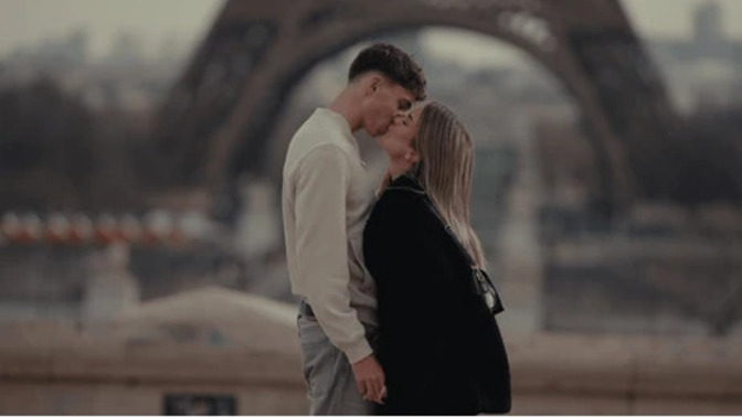Siteden kiminle sizi Paris’e göndereyim?