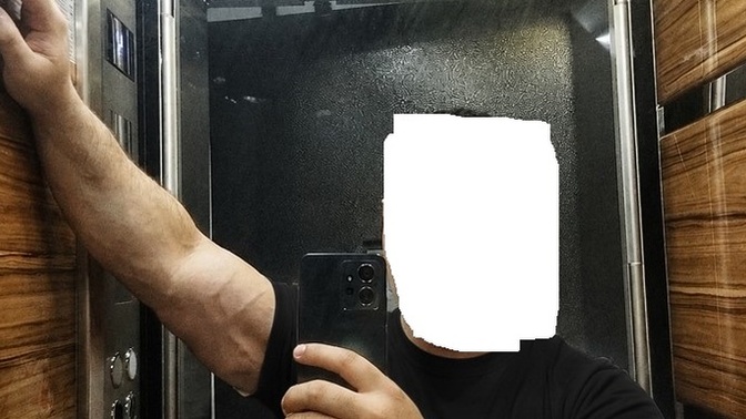 Bu fotoğrafta asıntı gibi mi durmuşum, paylaşılır mı?