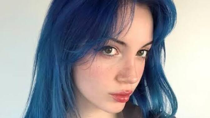 Mavi saçlı aşklardan en güzeli kim?